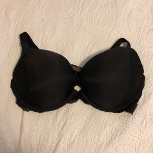 VICTORIA’S SECRET NWOT bra